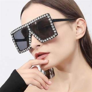 Mode oversize solbrille med diamant
